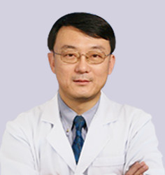 北京霍普医院—中国医学科学院肿瘤医院头颈外科主任医师；毕业于中国医科大学，毕业后一直从事头颈肿瘤外科工作。